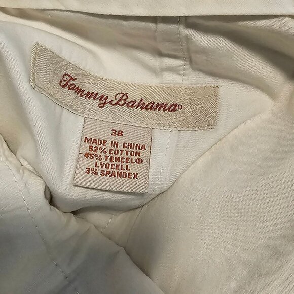 !!!NWT!!! Men’s Tommy Bahama Tan Shorts, 38 - Picture 2 of 12